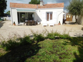 Villa confortable avec jardin - animaux sur demande - FR-1-476-193